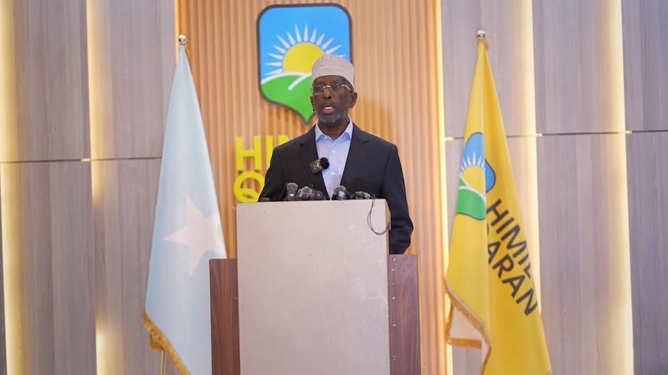 Shariif Sheekh Axmed oo ka hadlay arrinta hub ka dhigista.jpg